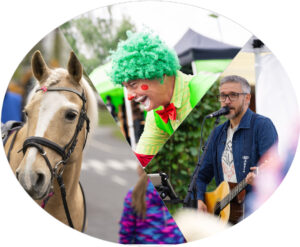 Kuvakollaasi: laulaja kitaran kanssa, iloinen pelle vihreässä peruukissa ja hevonen.